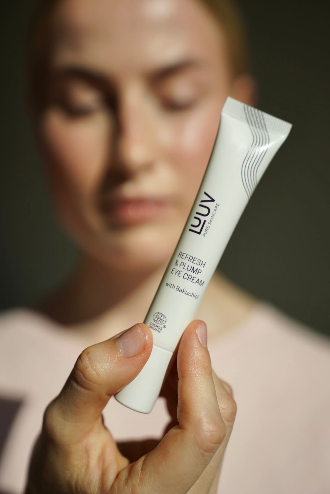 Paakių kremas „Refresh & Plump“ COSMOS, 20 ml